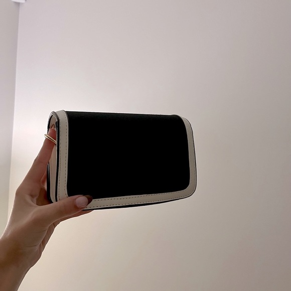 PURSE - Picture 5 of 7